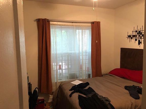 3rd image of 853 W Lill Ave APT D