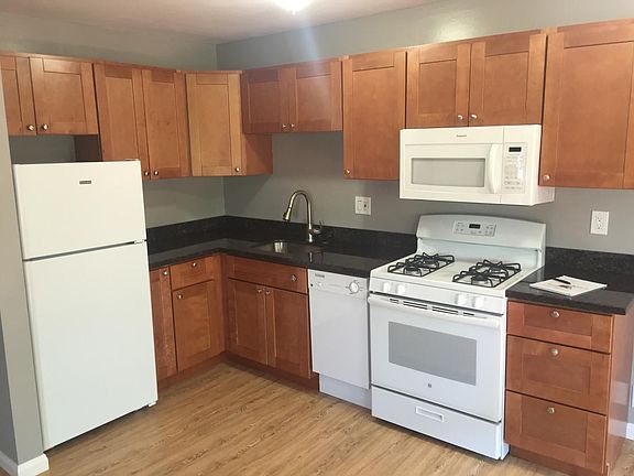 4th image of 616 Morse Ave APT 21