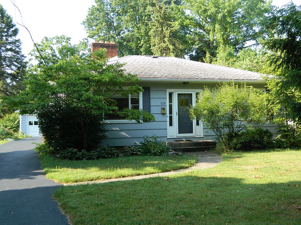 1st image of 135 Westview Ave