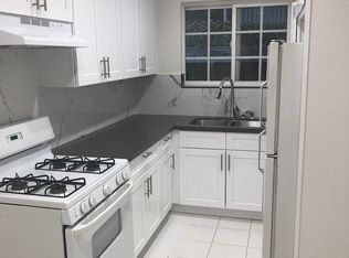 143 N Hamilton Dr APT G, Beverly Hills, CA 90211