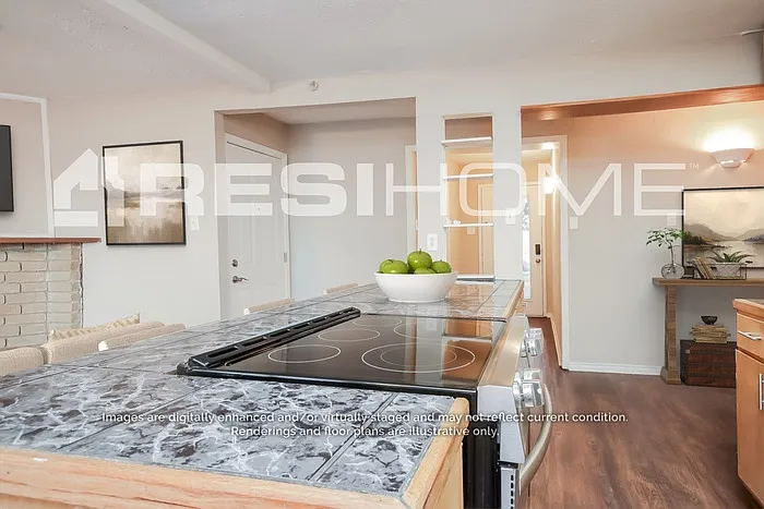 5211 Parkridge Dr — Photo 3