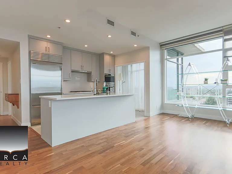 1333 W 11th Ave #1502 — Photo 7