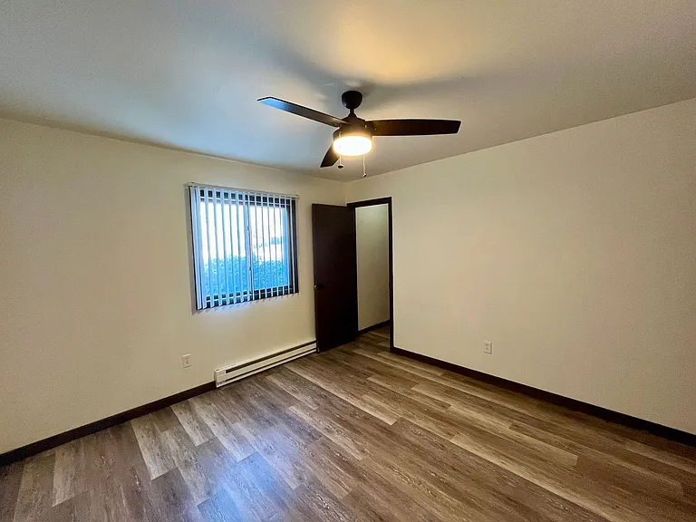 1010 Sawyer Dr — Photo 29
