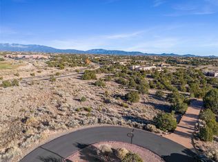 6 Peregrine, Santa Fe, NM 87506