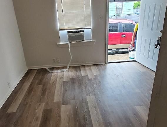 3rd image of 3118 W Gerald Ave APT 7