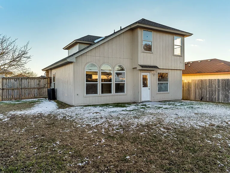 2313 Garrett Dr — Photo 14