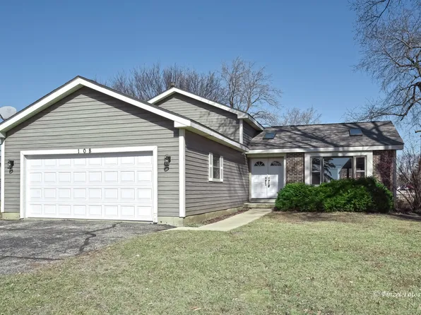 108 Hilltop Dr, Lake In The Hills, IL 60156
