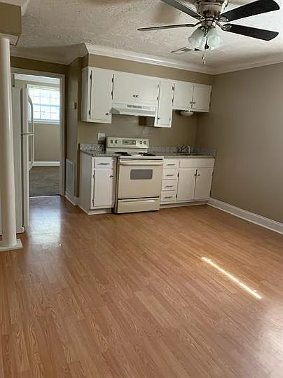 1601 2nd Way Northeast — Photo 3