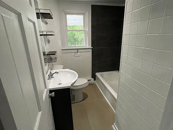 2nd image of 56 Pierce St #2
