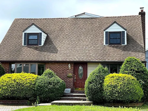 37 Amby Ave Photo 1