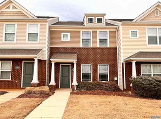 302 Falling Water Ln SW, Madison, AL 35756