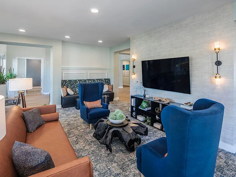 1450 Valley Ridge Blvd — Photo 9