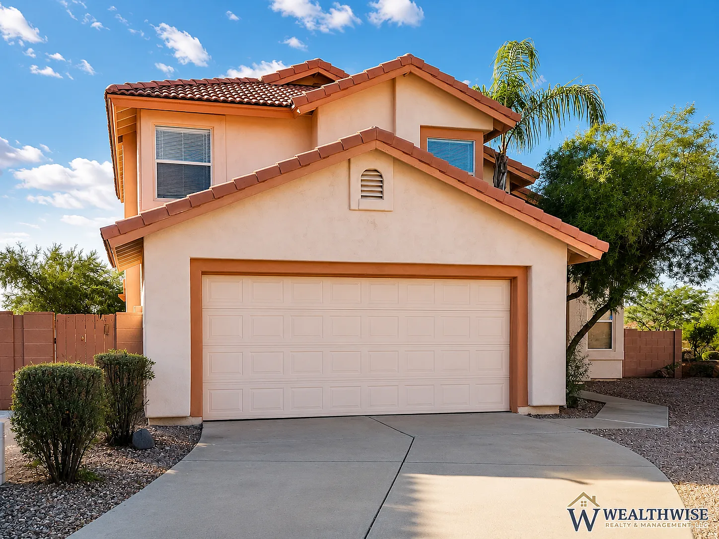 3 bed, 3.0 bath, 1799 sqft, $2,000 — Photo 1