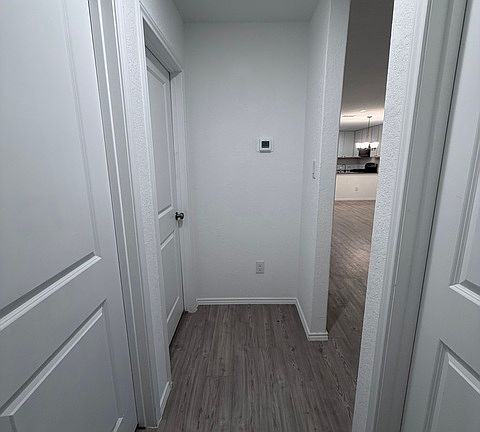 3rd image of 140 Payton Pl