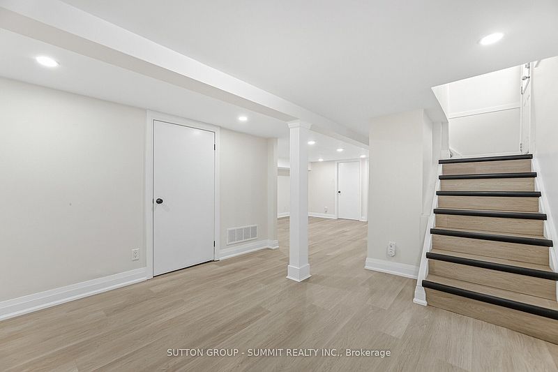 Toronto House for rent - 3 Bedrooms — photo 23
