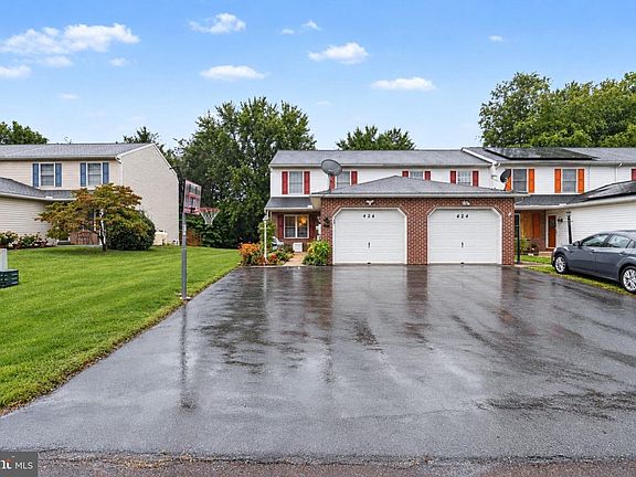 3rd image of 426 Groffdale Rd
