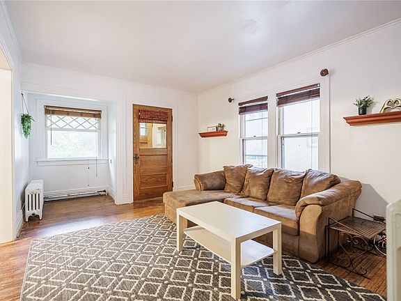 4th image of 29 Highland Ave