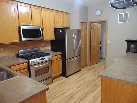 5th image of 7002 Clearwater Dr #2