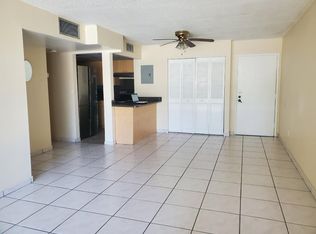 100 Fontainebleau Blvd APT 203, Miami, FL 33172