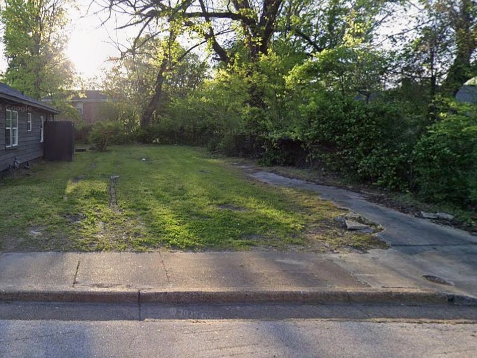 1st image of 1818 Farrington St Lot 1