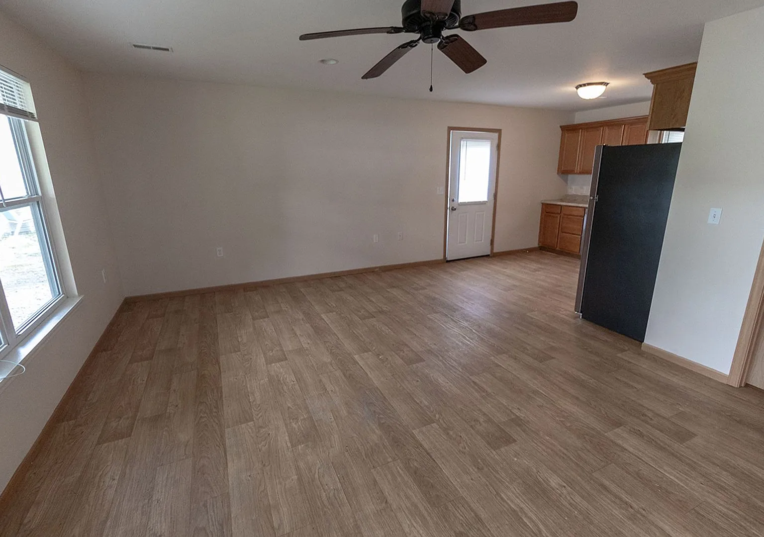 2 Bedroom Ranch Home — Photo 4