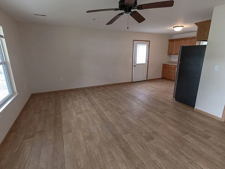 1540 Florence Dr — Photo 4