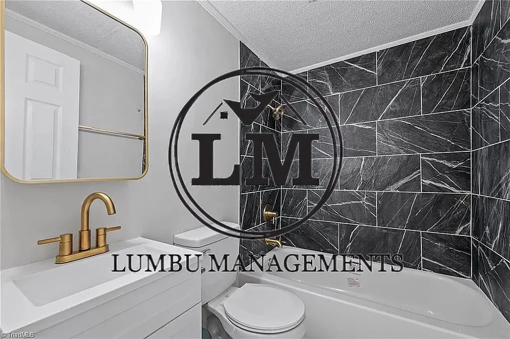 512 Glovinia Street — Photo 2
