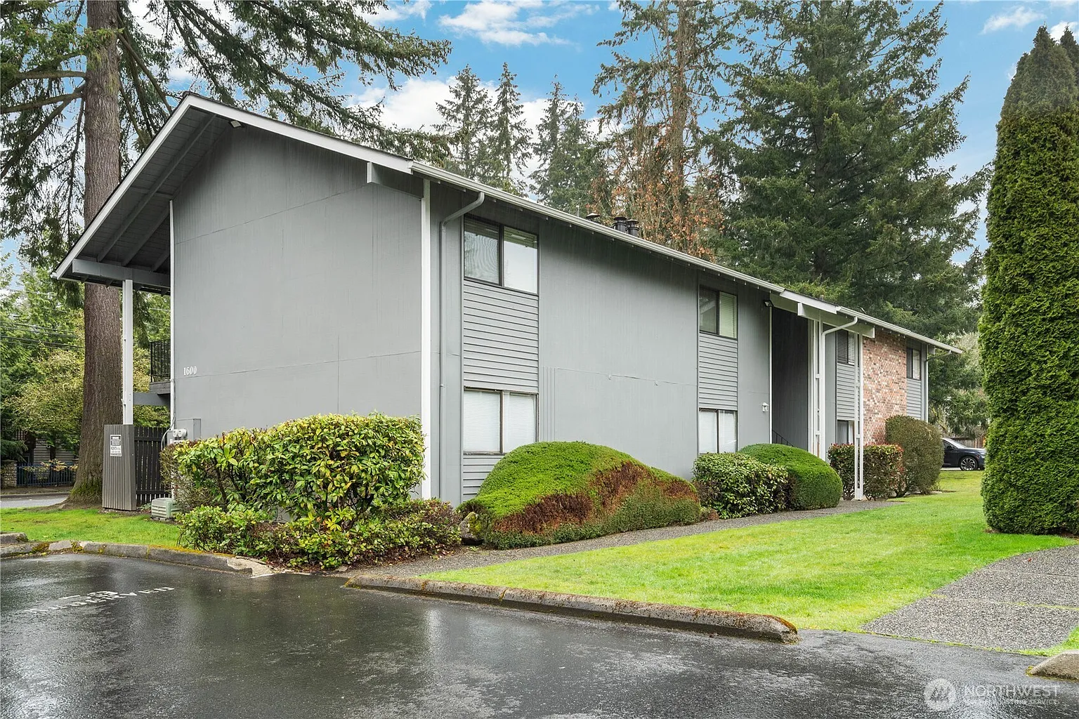 1600 149 Place SE #2 photo 1