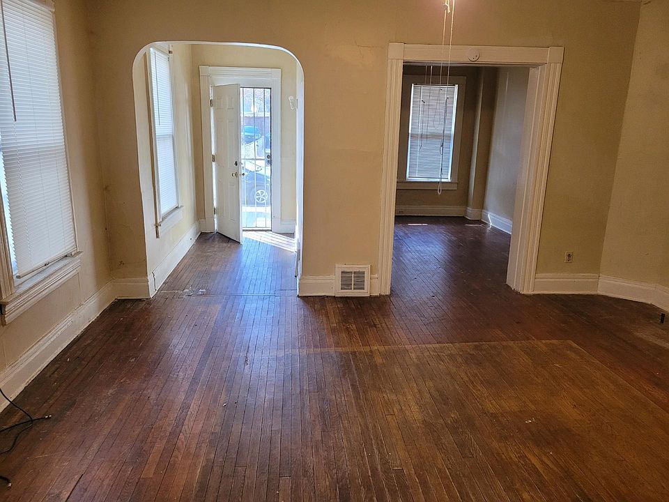 1st image of 5901 Bonna Ave #4