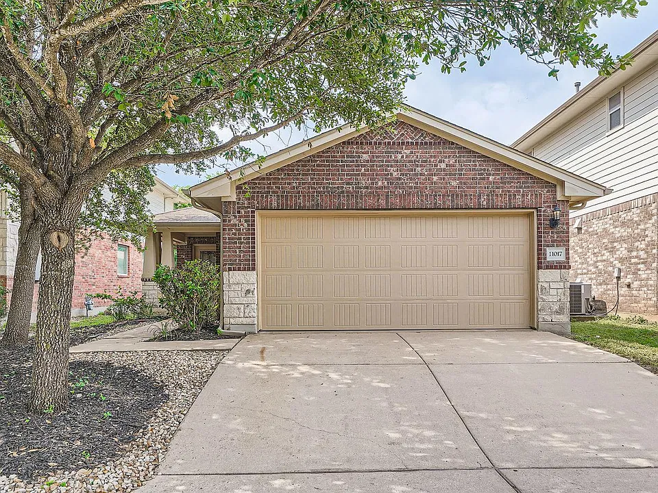 11017 Short Springs Dr