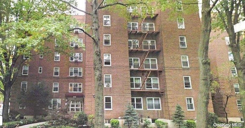 1st image of 27-05 Parsons Boulevard #5F