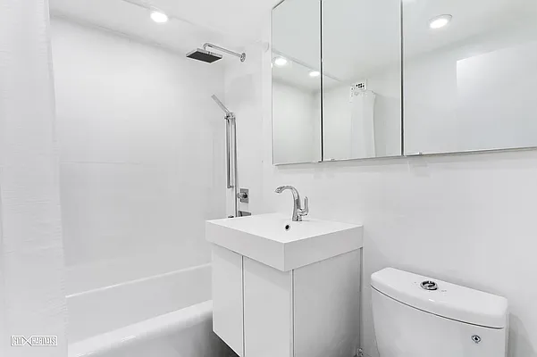 Rented by Citi Habitats | media 12