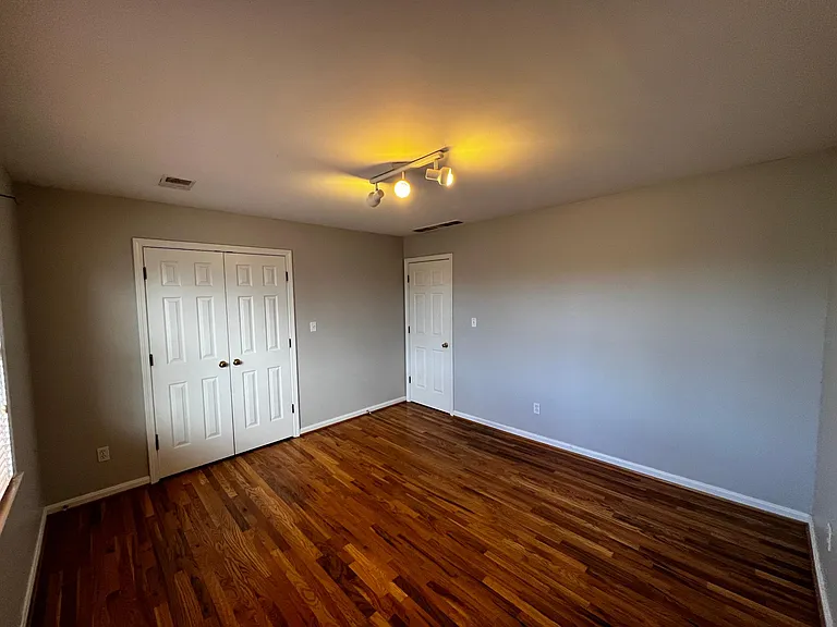 1100 Stowbridge Ln — Photo 29