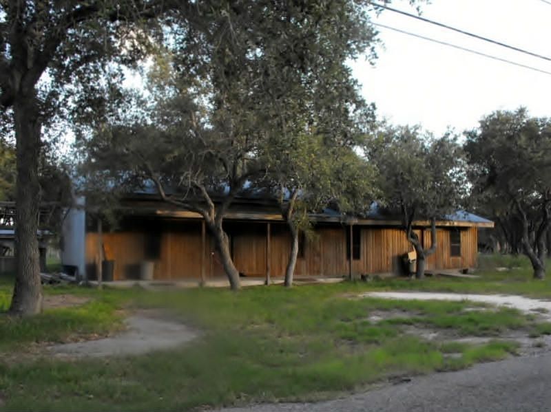 2nd image of 124 S Walker Rd