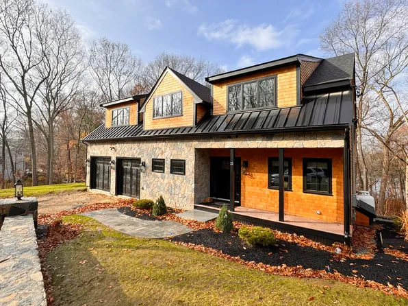 22 Kruger Rd, Hopkinton, MA 01748