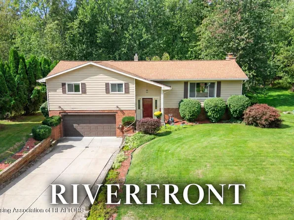 1220 Sandhill Dr, Dewitt, MI 48820