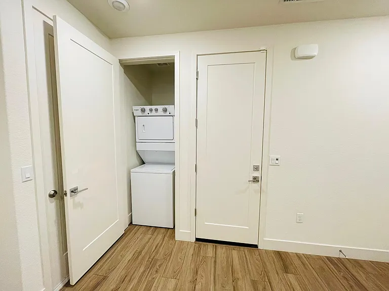 6889 Redrock Ave — Photo 3