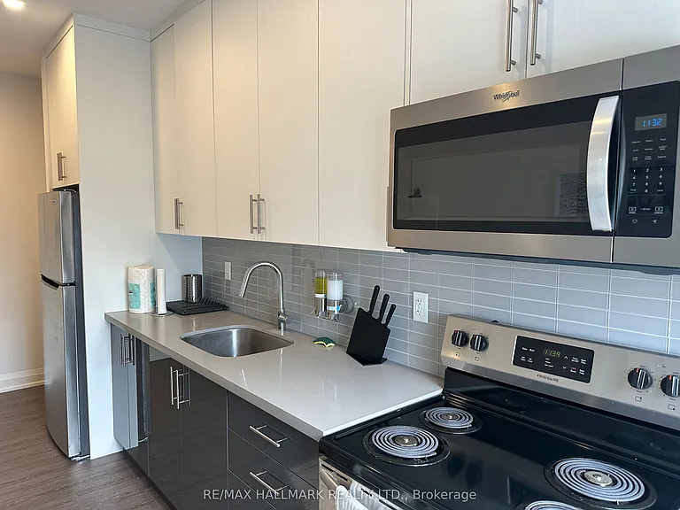 595 Saint Clair Ave W #16 — Photo 7