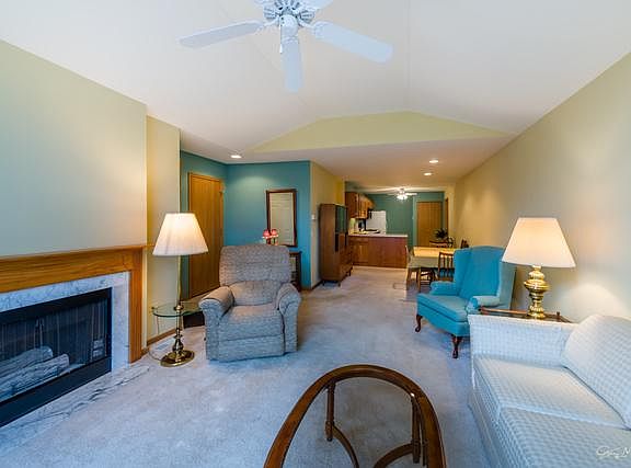 4th image of 151 E 163rd St #151