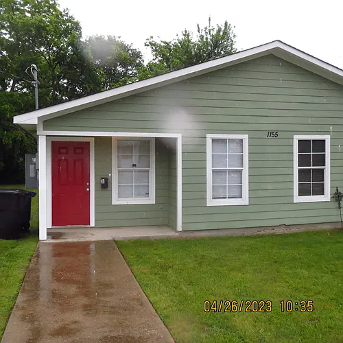 1225 Pecan St Photo 1