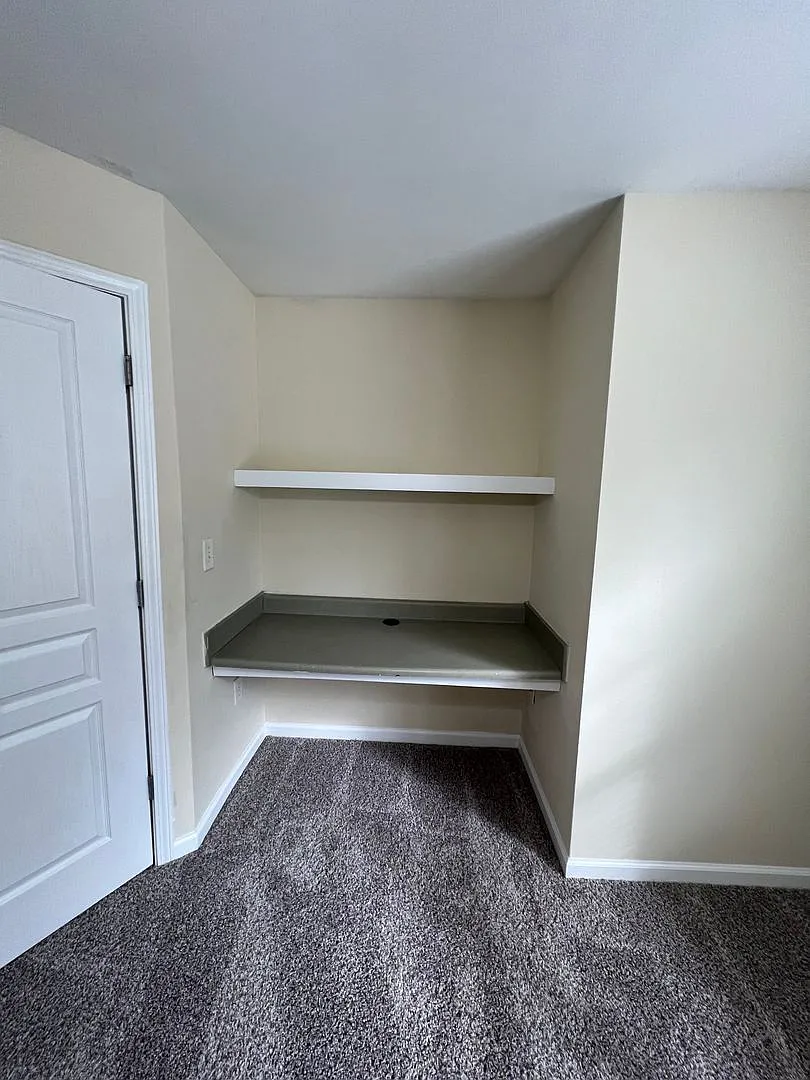 22-2211 Barrett — Photo 2