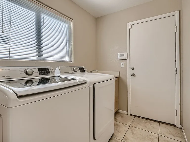 2224 Bear Valley St — Photo 19