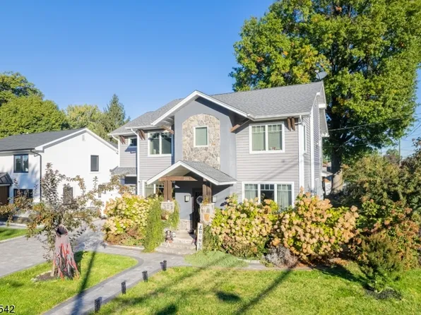 201 Lincoln Ave #1, Elmwood Park Boro, NJ 07407