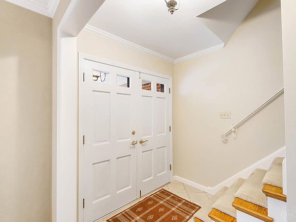 3rd image of 5979 Fawnridge Ct
