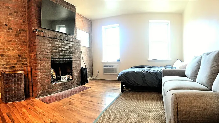 Rented by The Search D&M | media 8