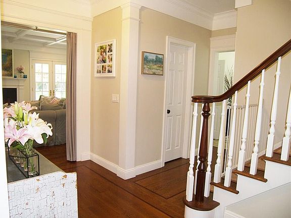 2nd image of 20 Woodside Ave