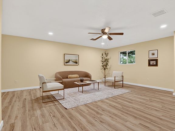 3rd image of 203 HAVERLAH RD