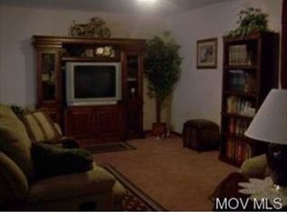 1525 27th St, Vienna, WV 26105