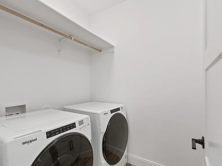 16501 N Columbus Dr — Photo 20