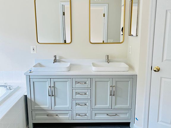 Master vanity
